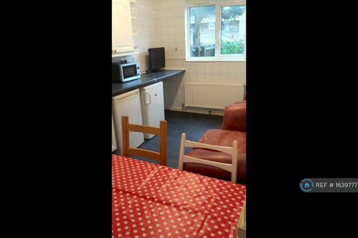 4 Bedroom Flat To Rent In Hungerford Road, London, N7