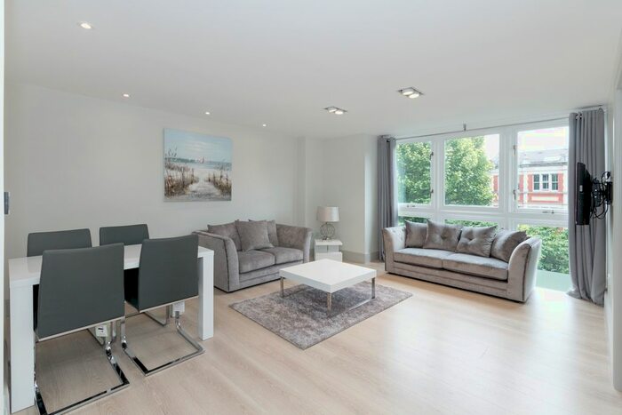 2 Bedroom Flat To Rent In Maltings Place, Tower Bridge Road, London, London, SE1