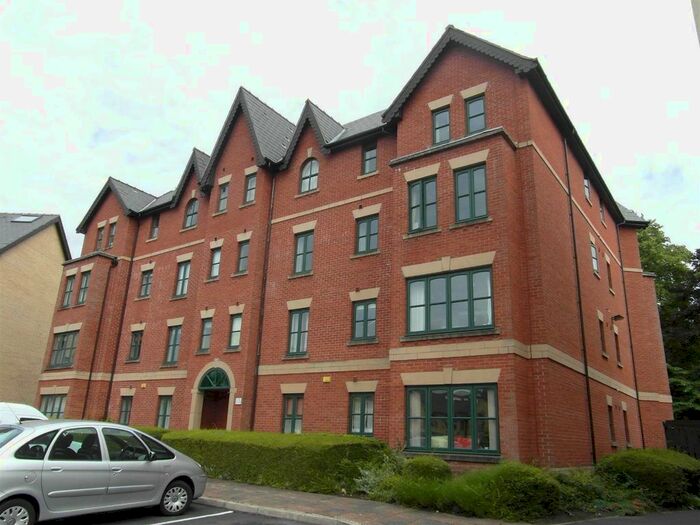 2 Bedroom Flat To Rent In Hadfield Close, Manchester, M14