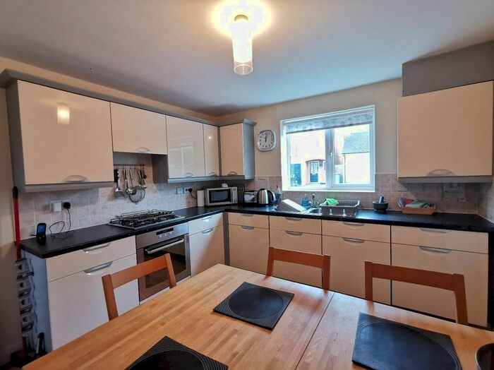 3 Bedroom Semi-Detached House To Rent In Buttercup Lane, East Ardsley, Wakefield, West Yorkshire, Uk, WF3