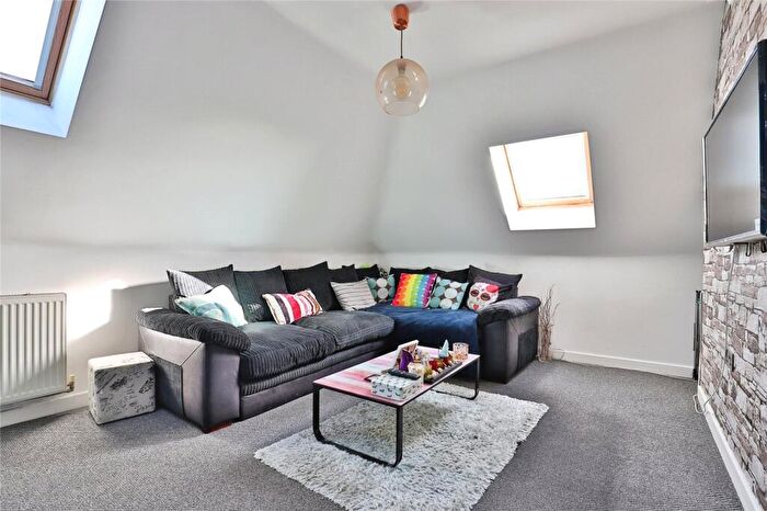 2 Bedroom Flat For Sale In Albert Road, Poole, Dorset, BH12