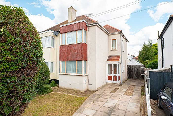 3 Bedroom Semi-Detached House For Sale In Eastwoodbury Lane, Southend-On-Sea, SS2