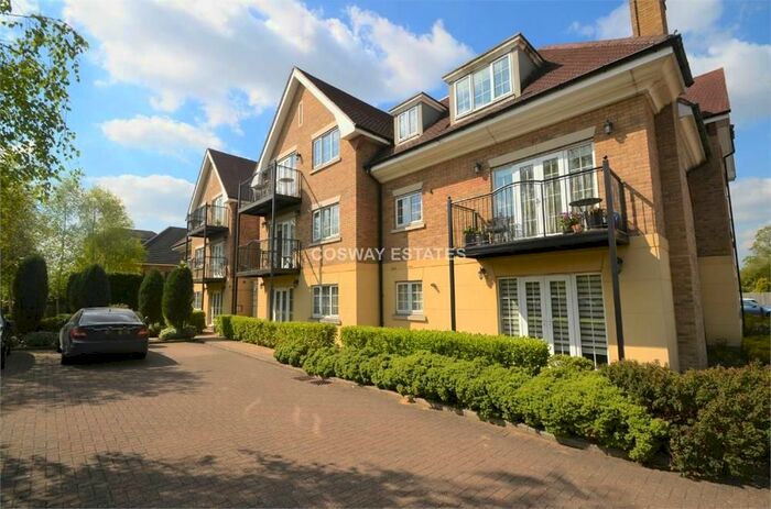 2 Bedroom Flat To Rent In Holders Hill Road, Mill Hill, NW7