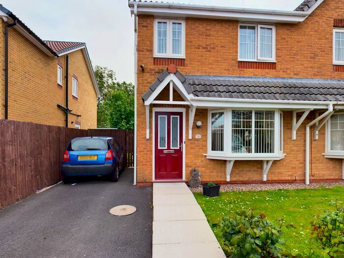 4 Bedroom houses to rent in South Park Drive, Blackpool