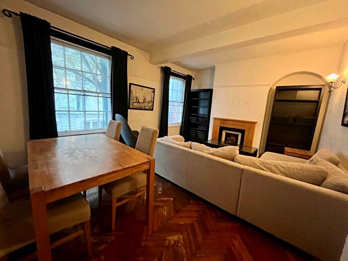 3 Bedroom Flat To Rent In Dunraven House, Westgate Street, Cardiff, CF10