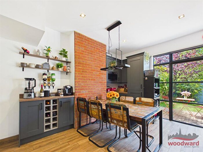 4 Bedroom Semi-Detached House For Sale In South Vale, Harrow, HA1