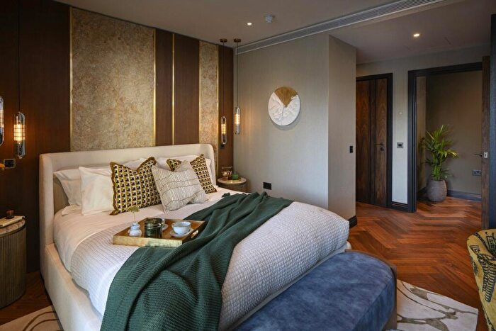 3 Bedroom Apartment For Sale In London Dock, Arrival Square, Wapping, E1W