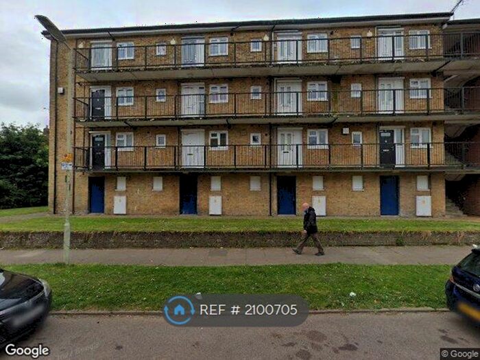 Studio To Rent In Roe Green Lane, Hatfield, AL10