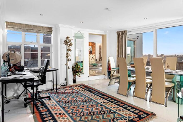 2 Bedroom Apartment To Rent In College Crescent, London, NW3