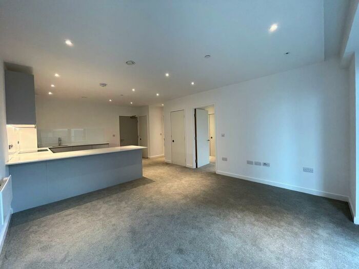 1 Bedroom Flat To Rent In Local Cresent, Humle Street, Salford, M5