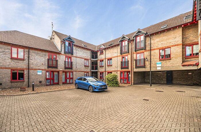 2 Bedroom Flat For Sale In St. Georges Court, Huntingdon, Cambridgeshire, PE29