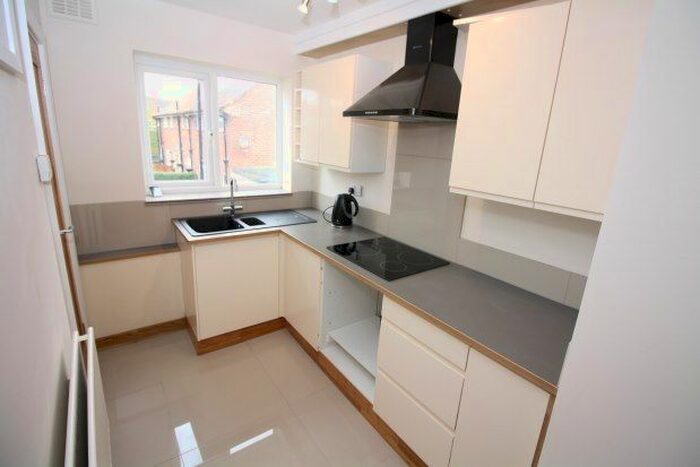 2 Bedroom Flat To Rent In Brigham Avenue, Newcastle Upon Tyne, NE3