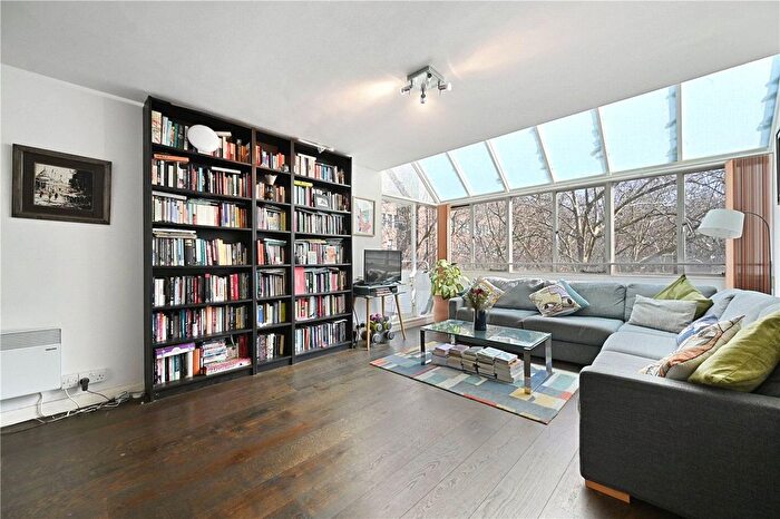 2 Bedroom Flat For Sale In Brunswick Centre, London, WC1N