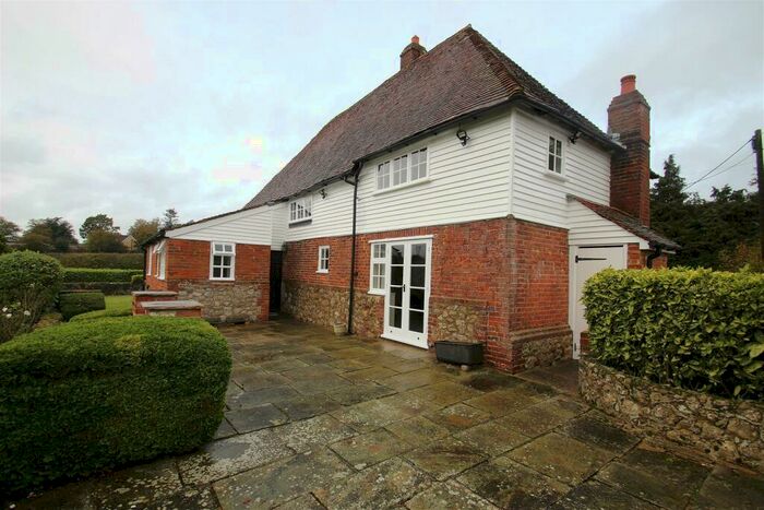 3 Bedroom Detached House To Rent In Lenham Heath Road, Lenham Heath, Maidstone, ME17