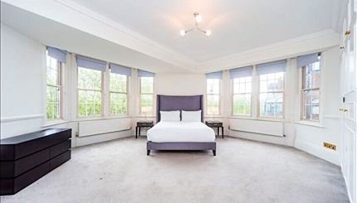5 Bedroom Flat To Rent In Park Road, St Johns Wood, London, NW8