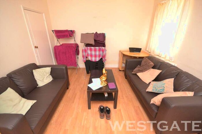 4 Bedroom Terraced House To Rent In Addington Road, Reading, RG1