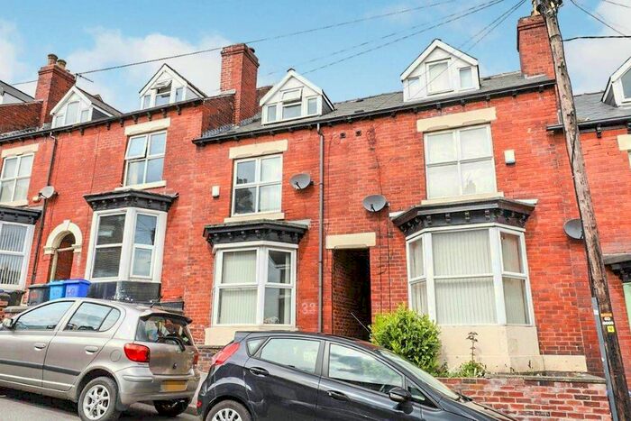 4 Bedroom Terraced House To Rent In Hunter House Road, Sheffield, South Yorkshire, S11