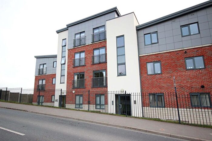 2 Bedroom Flat To Rent In Brooke Court, Auckley, DN9