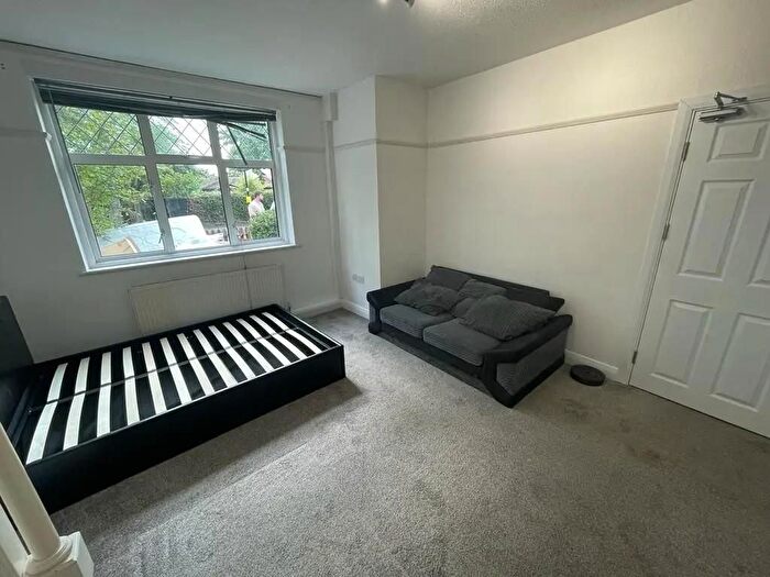 5 Bedroom Property To Rent In Tudor Gardens, London, W3