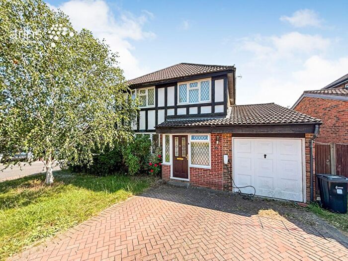 4 Bedroom Detached House To Rent In Melksham Close, Lower Earley, RG6