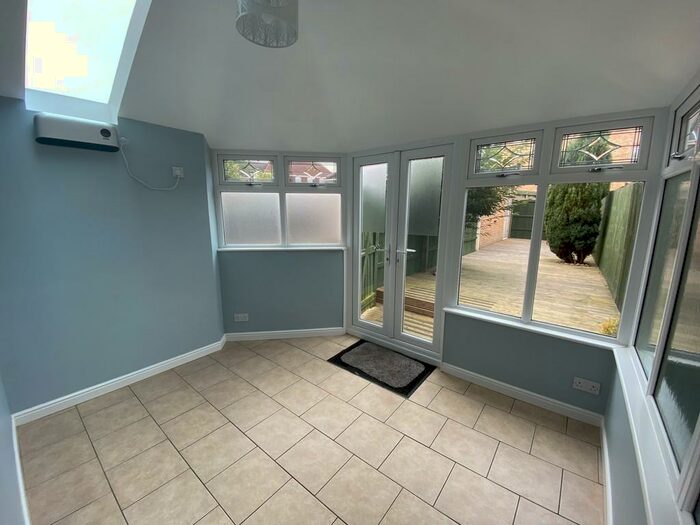 3 Bedroom Town House To Rent In Holland House Road, Walton Le Dale, PR5