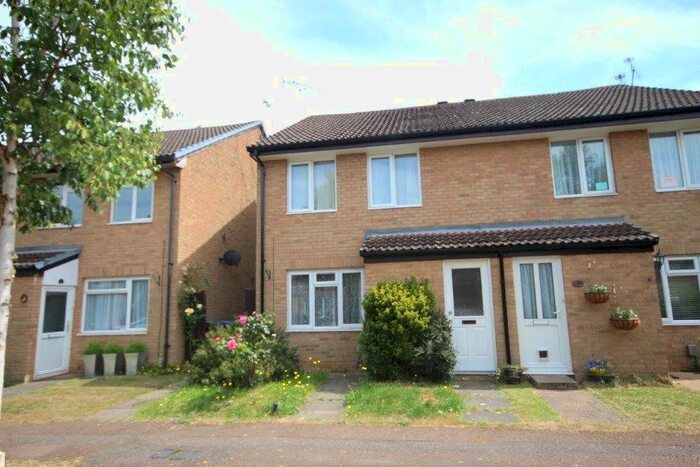 1 Bedroom Flat To Rent In Poppyfields, Welwyn Garden City, Hertfordshire AL7