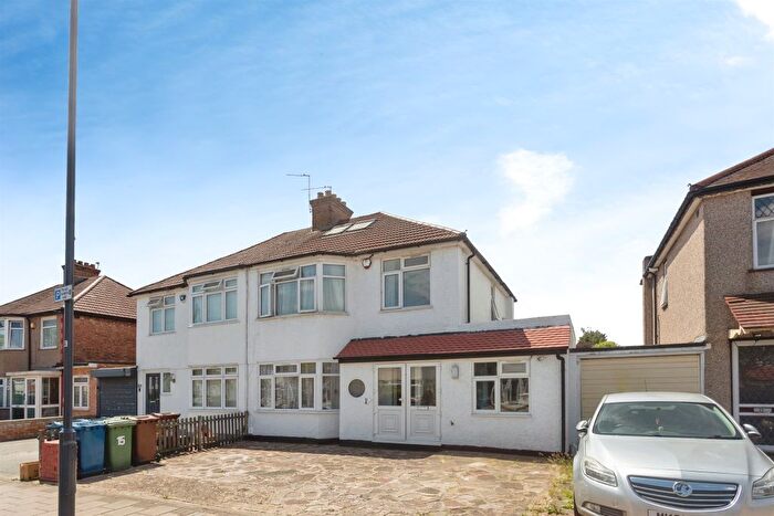 4 Bedroom Semi-detached House For Sale In Francis Road, Harrow, HA1