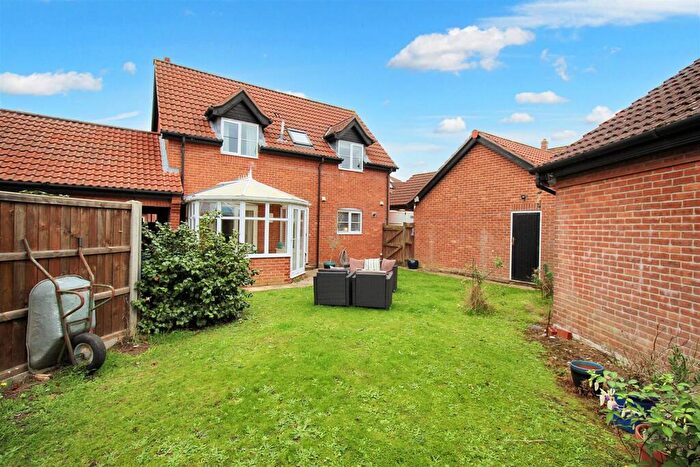 4 Bedroom Detached House For Sale In Breeze Avenue, Aylsham, NR11