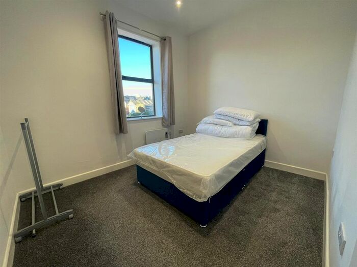 1 Bedroom Flat To Rent In Church Court, Morley, Leeds, LS27