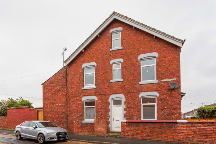 1 Bedroom Terraced House To Rent In Bentley Road, Doncaster, DN5