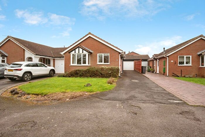 2 Bedroom Bungalow For Sale In Burnthurst Crescent, Shirley, Solihull, West Midlands, B90
