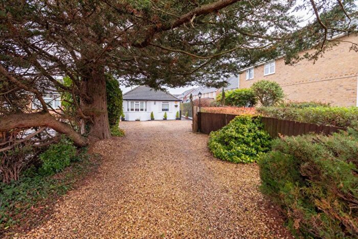 3 Bedroom Bungalow For Sale In Windsor Road, Maidenhead, SL6