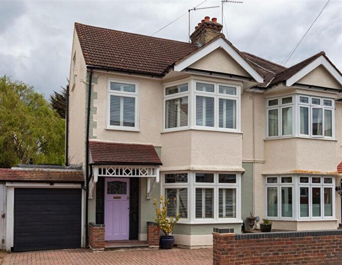 4 Bedroom Semi Detached House For Sale In Forest View Road, Walthamstow, E17