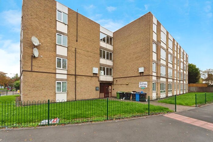 1 Bedroom Flat For Sale In Olton Boulevard East, Birmingham, West Midlands, B27