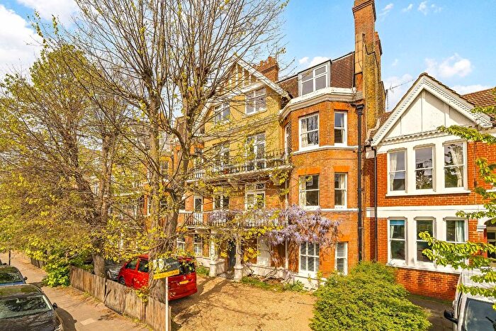 3 Bedroom Flat For Sale In Cavendish Gardens, Clapham, SW4