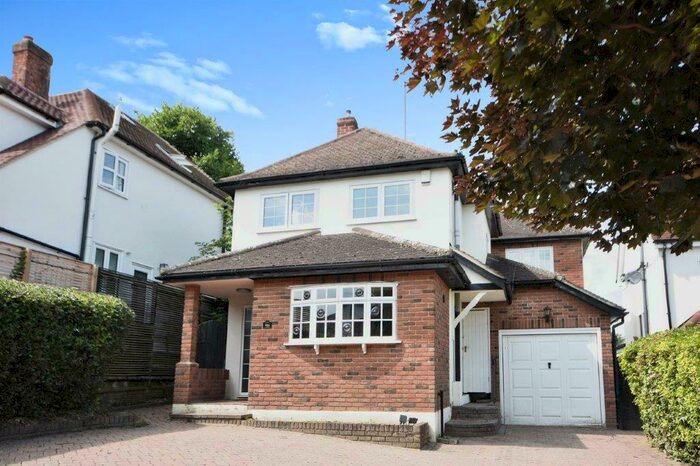 5 Bedroom Detached House To Rent In Hanging Hill Lane, Hutton, Brentwood, CM13