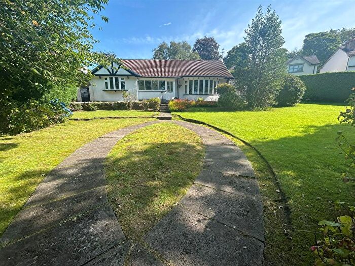 3 Bedroom Detached Bungalow For Sale In Mottram Road, Stalybridge, SK15