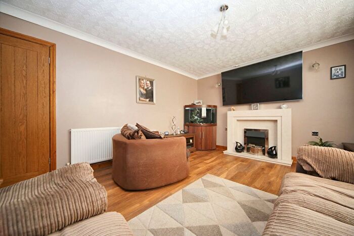 3 Bedroom Terraced House For Sale In Falkirk Grove, Wigan, WN5