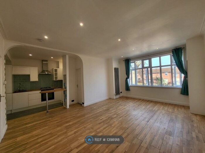 1 Bedroom Flat To Rent In London, London, SE12