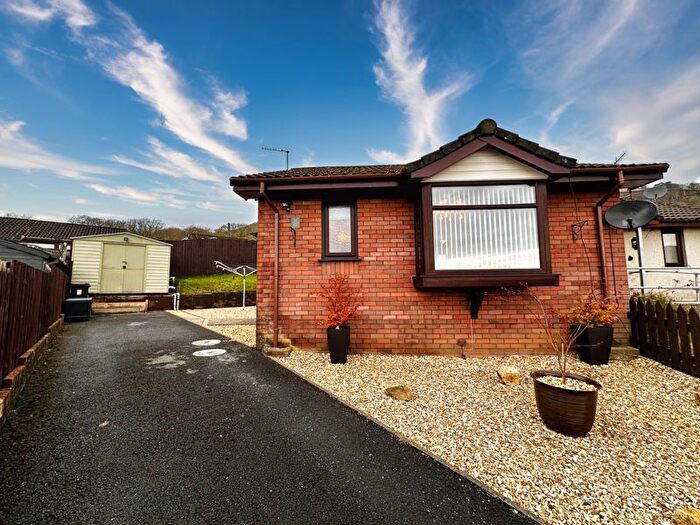 1 Bedroom Semi-Detached Bungalow To Rent In Darran Park, Neath Abbey, SA10