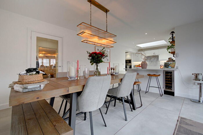 4 Bedroom Semi-Detached House For Sale In Churton Road, Farndon, Chester, CH3