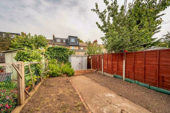 4 Bedroom Terraced House To Rent In East Ham, East Ham, London, E6