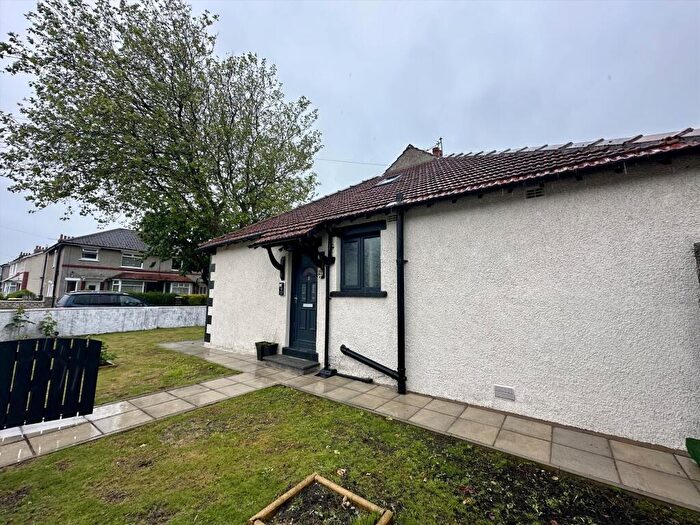 2 Bedroom Bungalow To Rent In Ellesmere Road, Morecambe, LA4