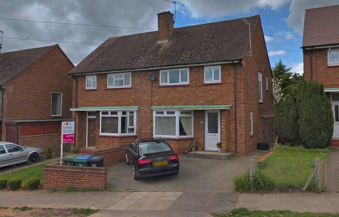 3 Bedroom Semi-Detached House To Rent In Ganders Ash, Watford, WD25