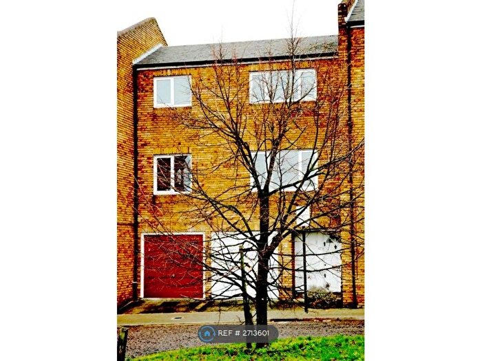 2 Bedroom Terraced House To Rent In Rochelle Close, London, SW11