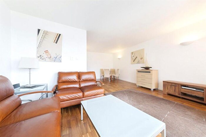 2 Bedroom Flat For Sale In New Providence Wharf, London, E14