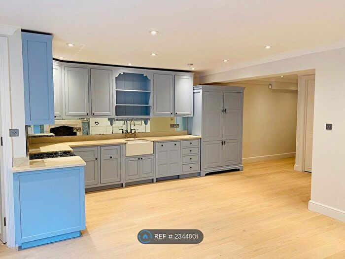 2 Bedroom Flat To Rent In Notting Hill, London, W11