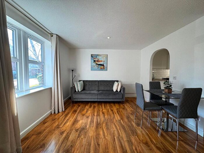 1 Bedroom Flat For Sale In Marathon Way, Thamesmead, SE28