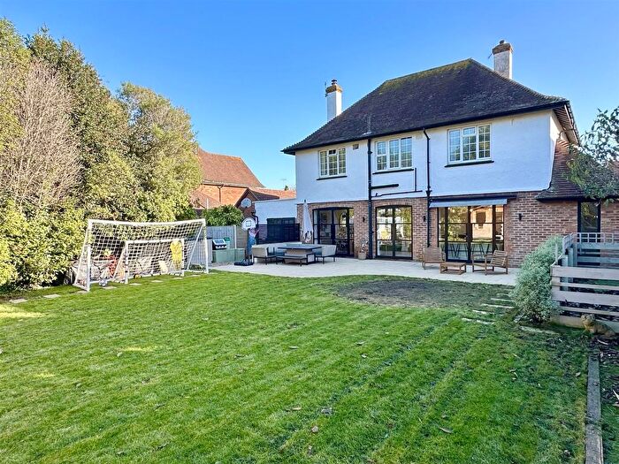 4 Bedroom Detached House For Sale In Westville Road, Bexhill-On-Sea, TN39