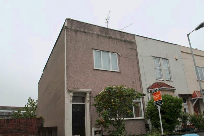 1 Bedroom Flat To Rent In Garden Flat, Argyle Street, Eastville, BS5